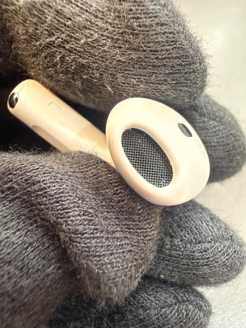 Apple アップル AirPods4 ANC (第4世代）