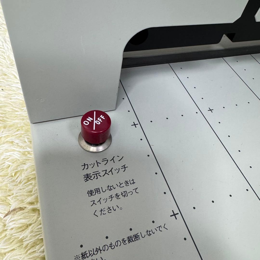 【訳あり】　PLUS 断裁機 PK-513LN 自炊裁断機