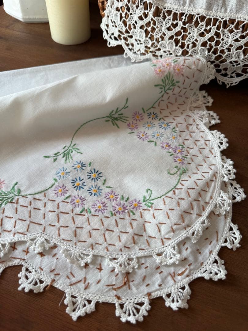 フランスアンティークஐ⋆*大人可愛い❤︎花柄刺繍とレースのクロス