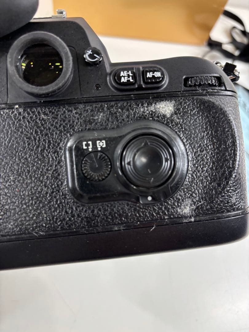 Nikon F100 フィルム一眼レフカメラ ボディのみ