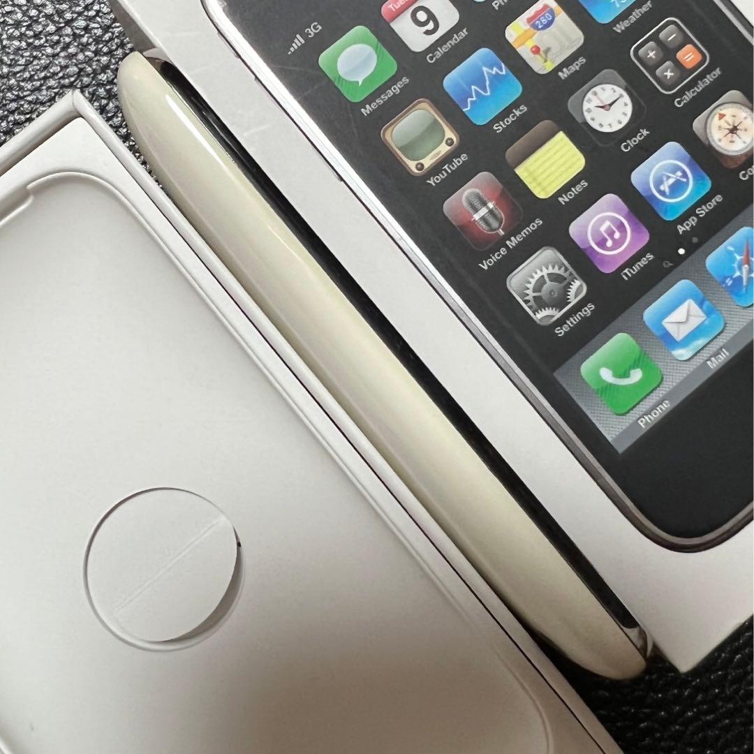 希少 ！　Apple iPhone3GS 32GB SoftBank