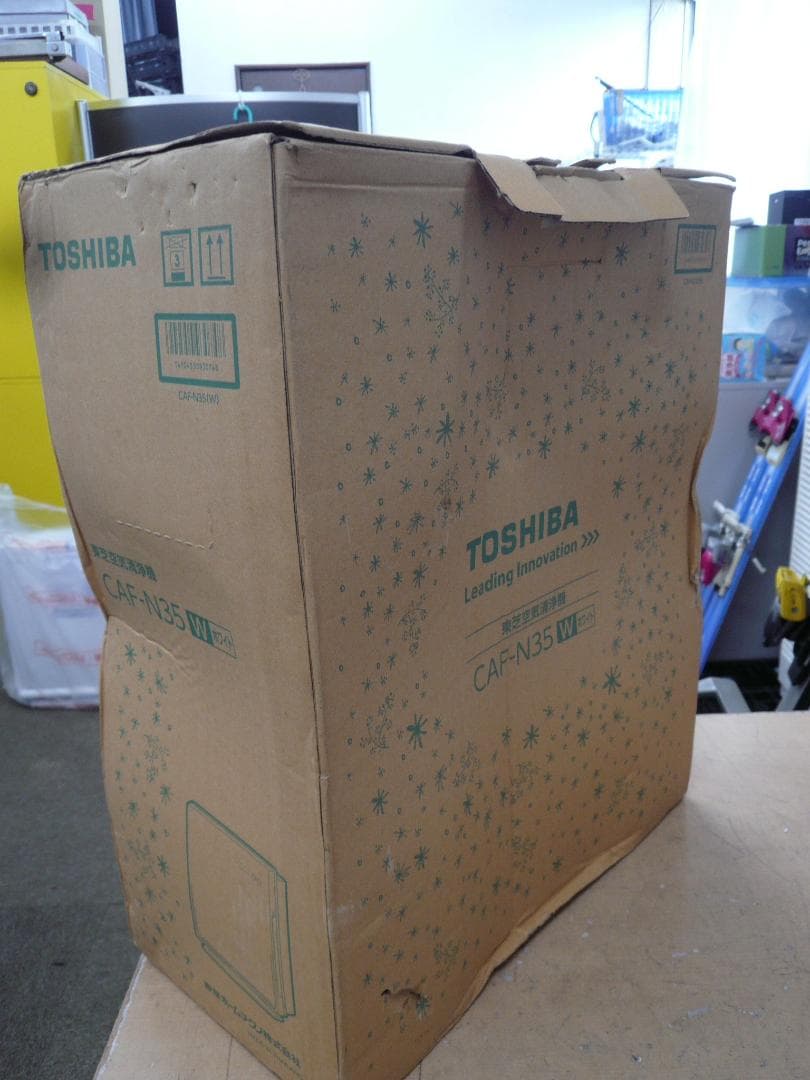 箱はボロボロです　未使用TOSHIBA 　空気清浄機　 CAF-Ｎ35　値引不可