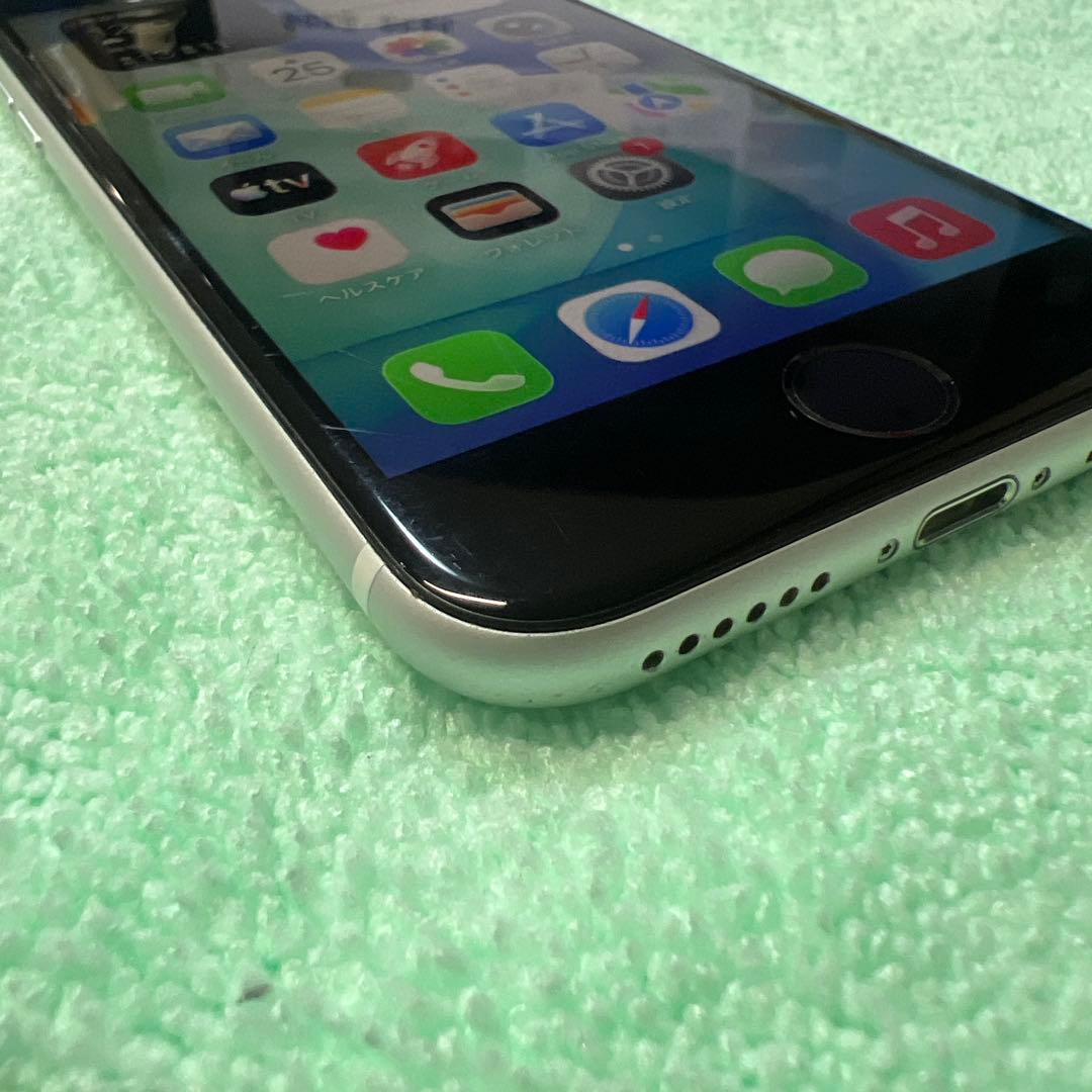Apple iPhone SE2 第2世代　64GB SIMフリー