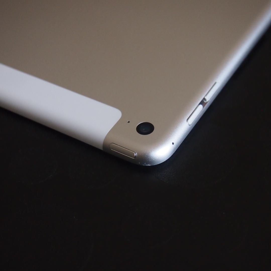 美品 Apple iPad mini4 シルバー 本体64G