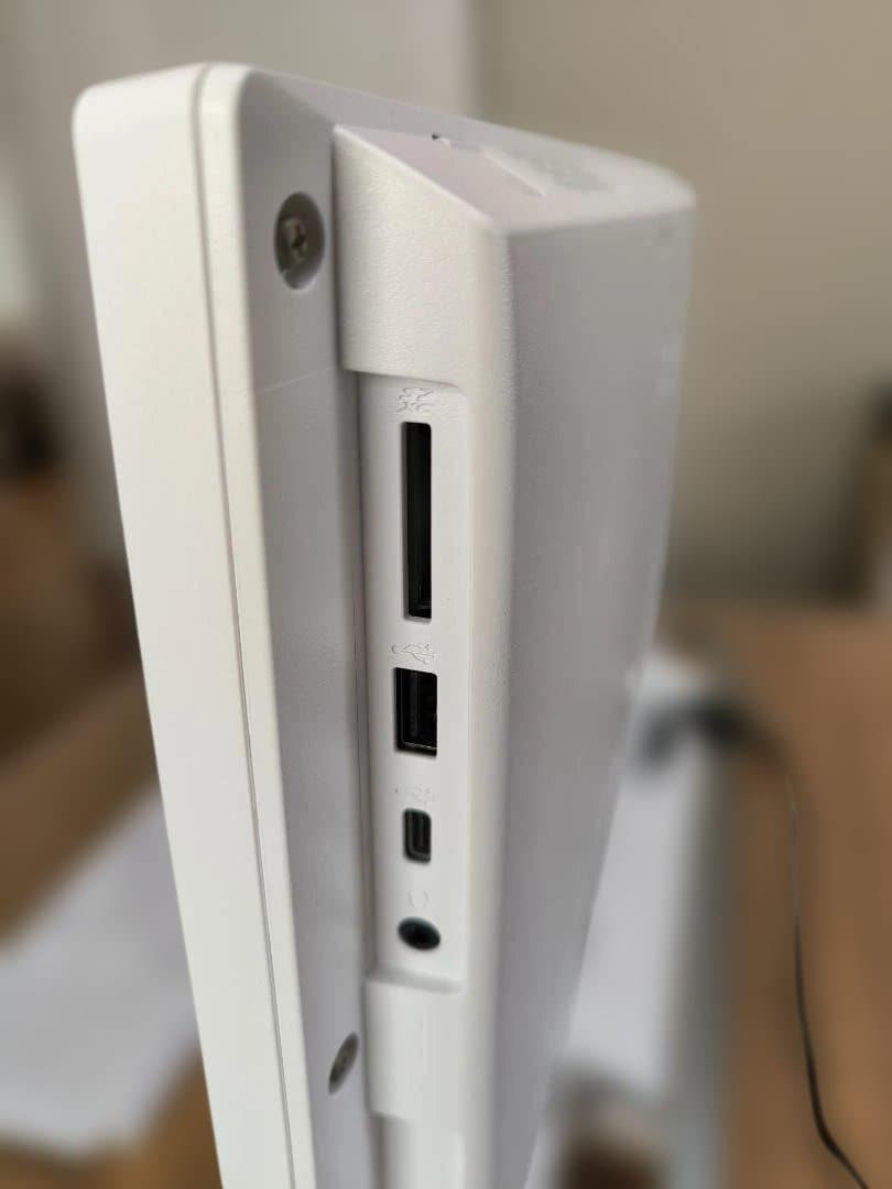 富士通一体型PC Core i7/16GB/SSD 256GB・HDD 1TB