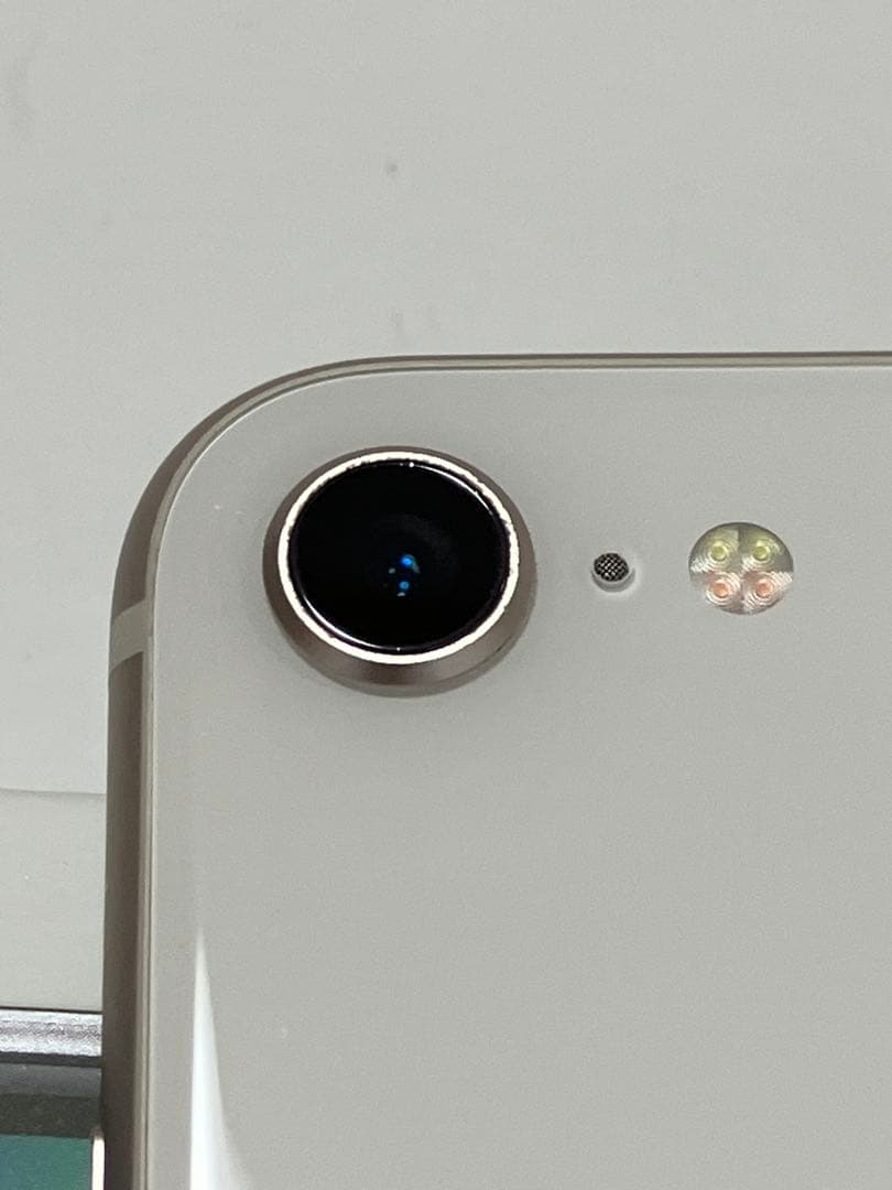 Apple iPhoneSE 第3世代 64GB SIMフリー 電池容量75%