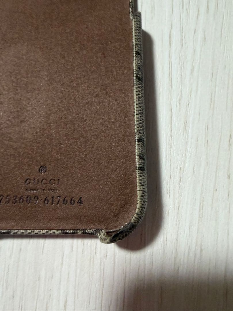 【美品】GUCCI グッチ iPhone14 ケース