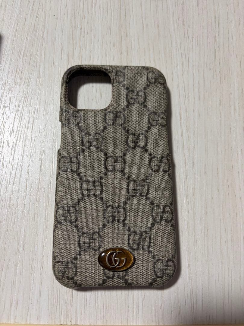【美品】GUCCI グッチ iPhone14 ケース