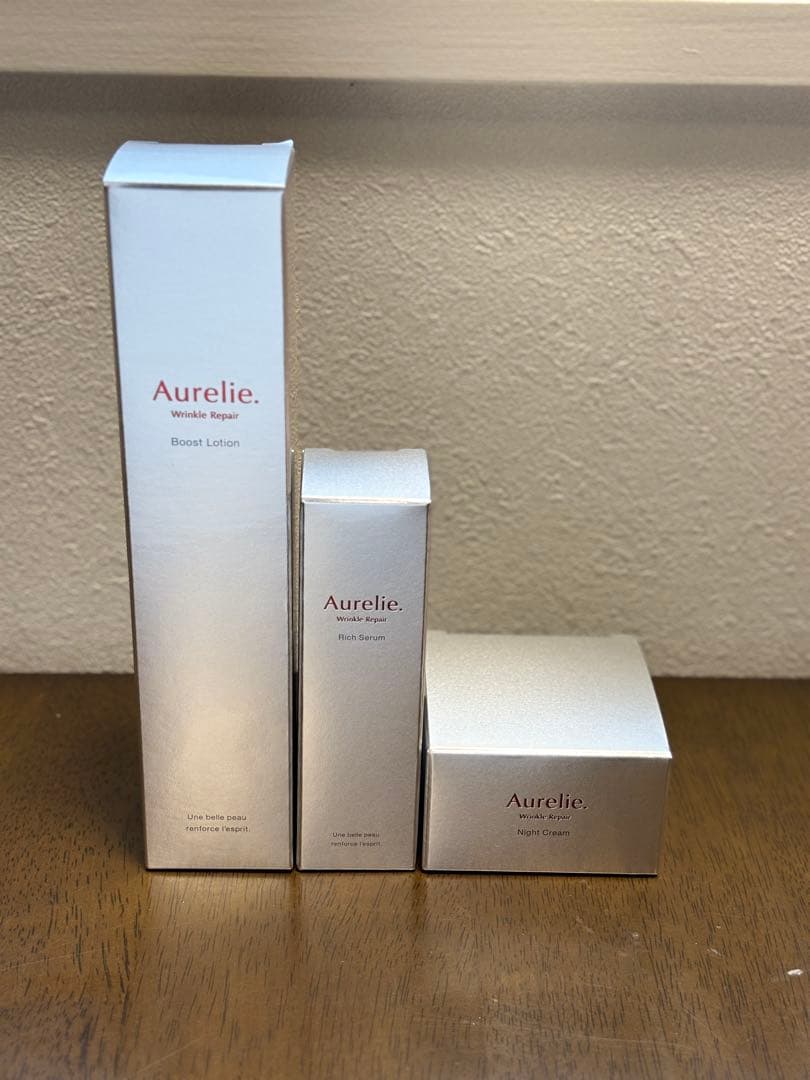 ①新品 Aurelie ブーストローション & ナイトクリーム&セラム セット
