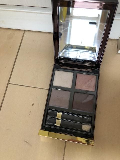 新品未使用 TOM FORD アイカラークォード　27A ヴァージンオーキッド