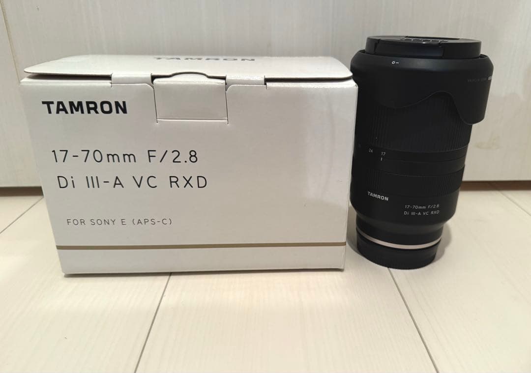 TAMRON 17-28mm F/2.8 Di III RXD プロテクター付き