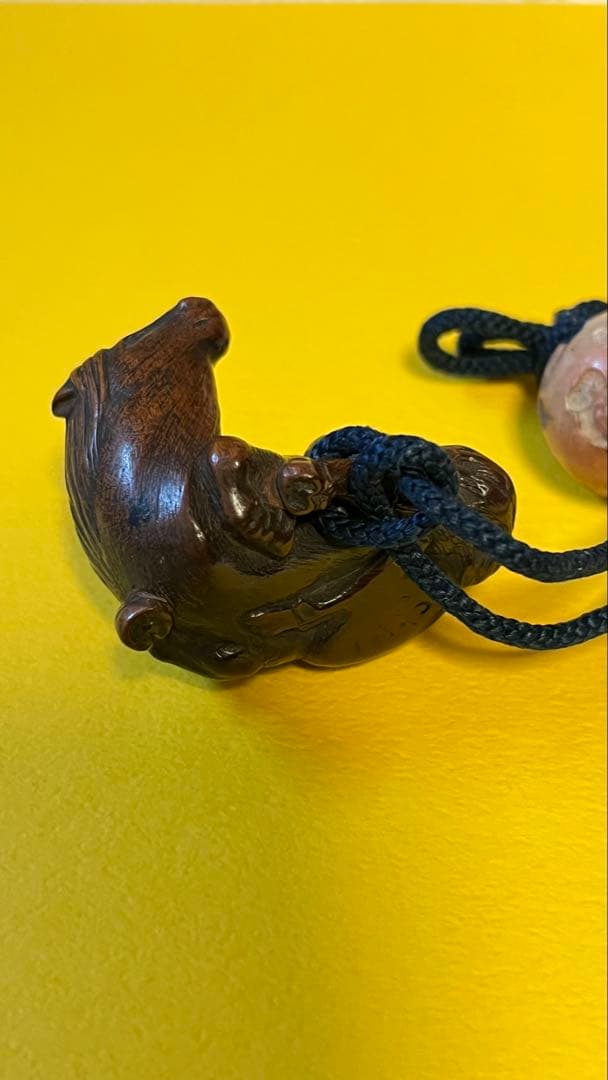 古代根付の名工一山作 木製馬の根付