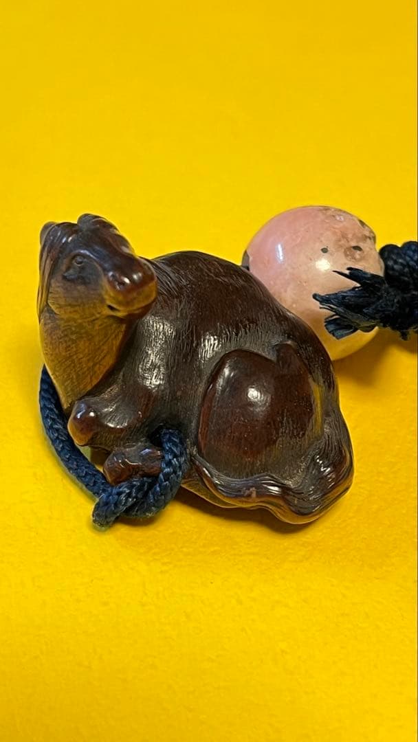 古代根付の名工一山作 木製馬の根付