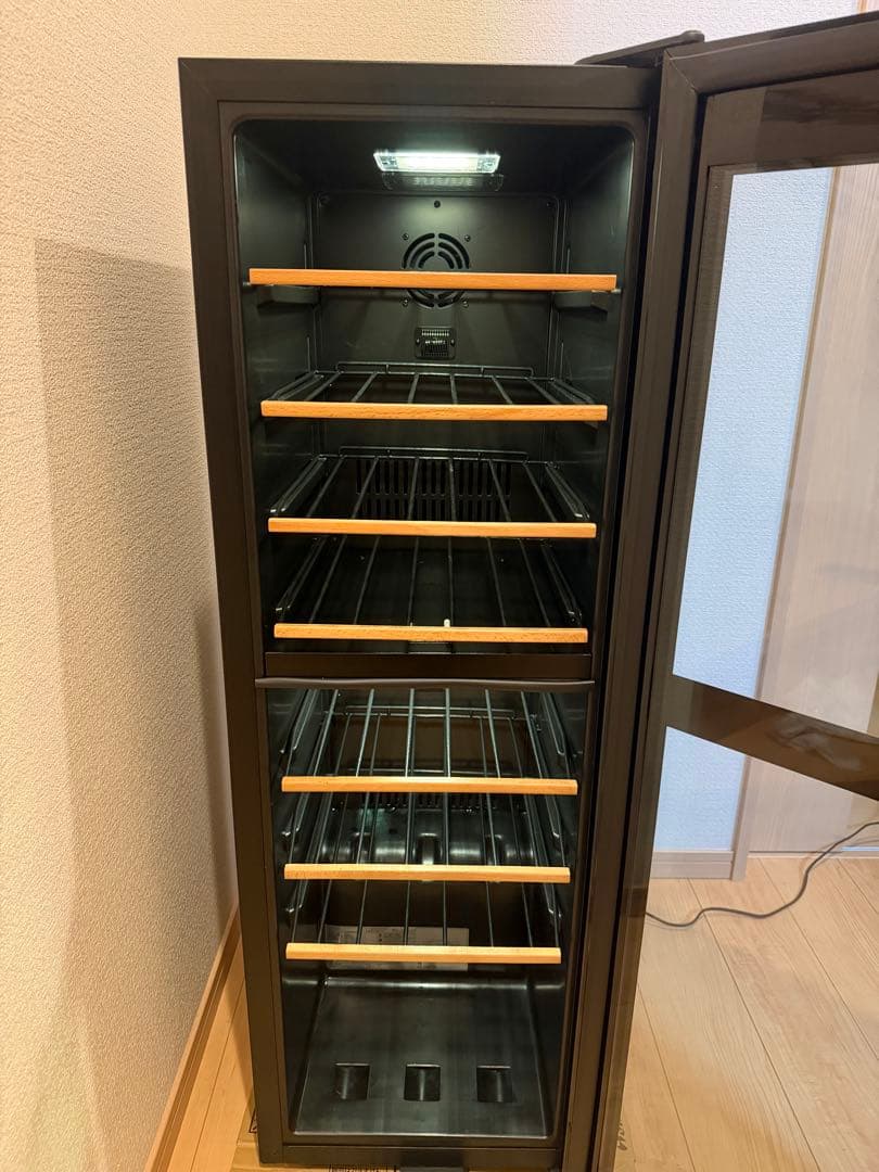 4CD‼️さくら製作所FURINEL ワインセラー SAB-90G(PB)
