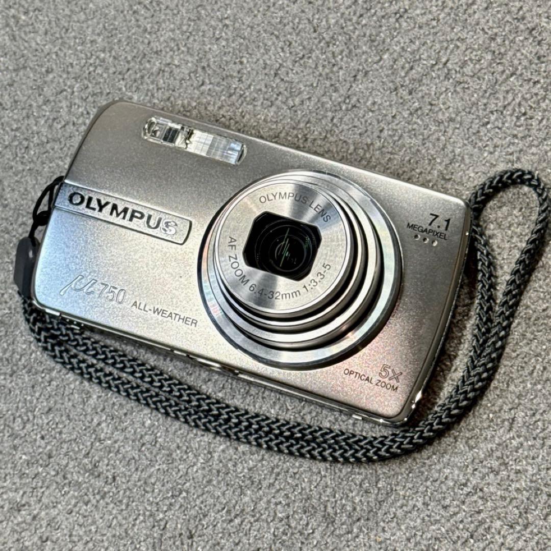 ☆動作OK OLYMPUS μ750 防水 バッテリー＆充電器付き