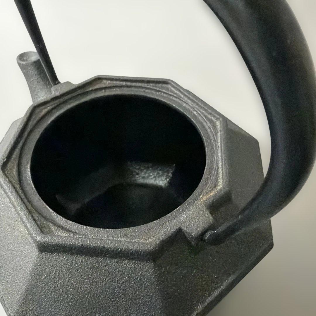OIGEN 及源 盛栄堂 小型 八角急須 0.8L南部鉄器 鉄鋳物 瓶敷付き