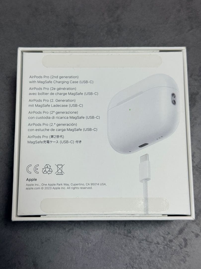 Apple AirPods Pro 2 本体右耳　充電ケース