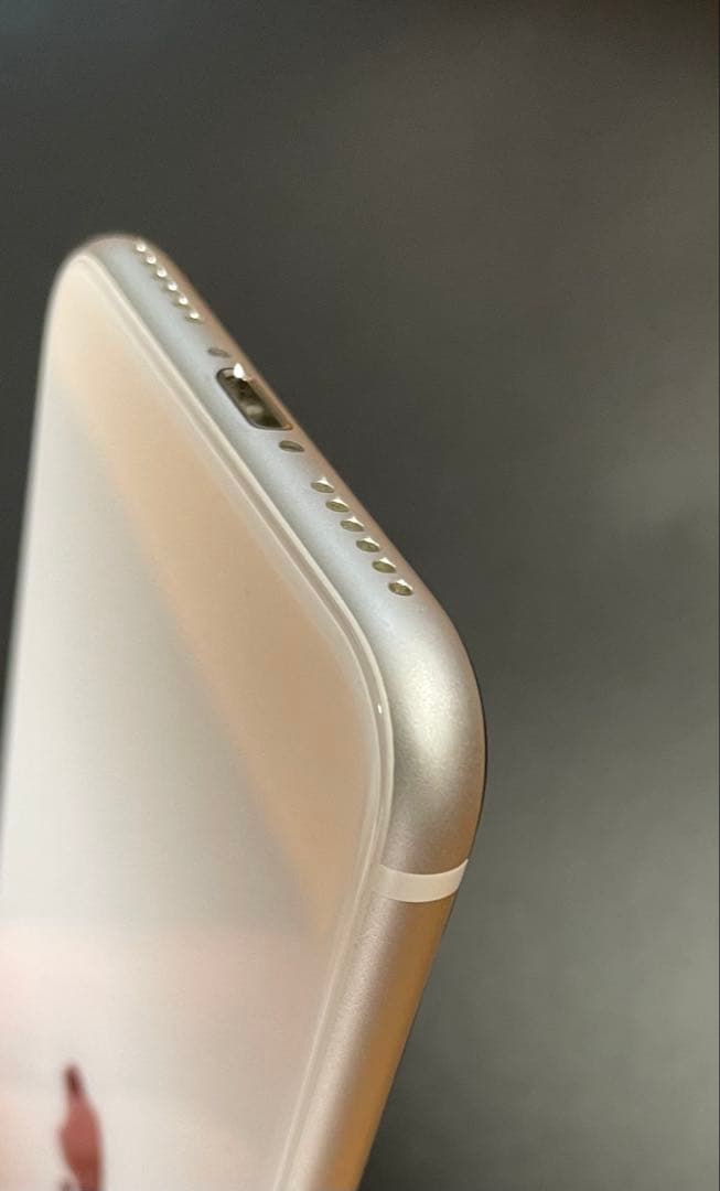 Apple iPhone SE ホワイト 第二世代