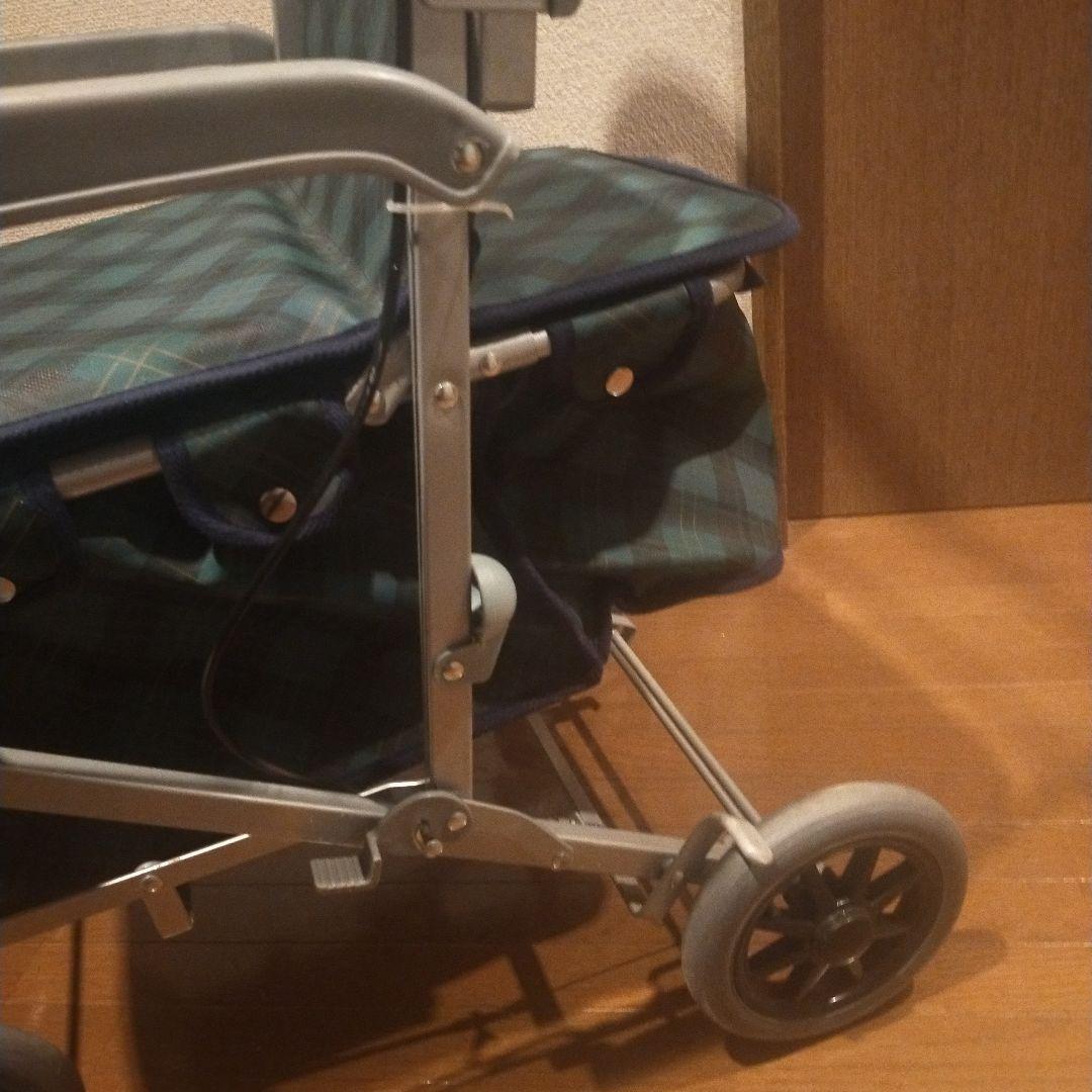 シルバーカー 介護用品 歩行器 歩行補助器 ほぼ新品 歩行器