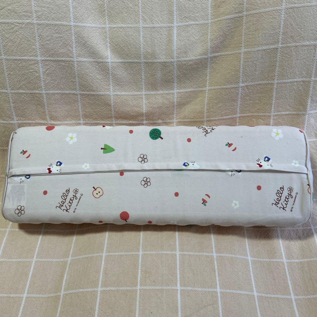 【ほぼ新品】あおたけ運動まくら　キティデザイン