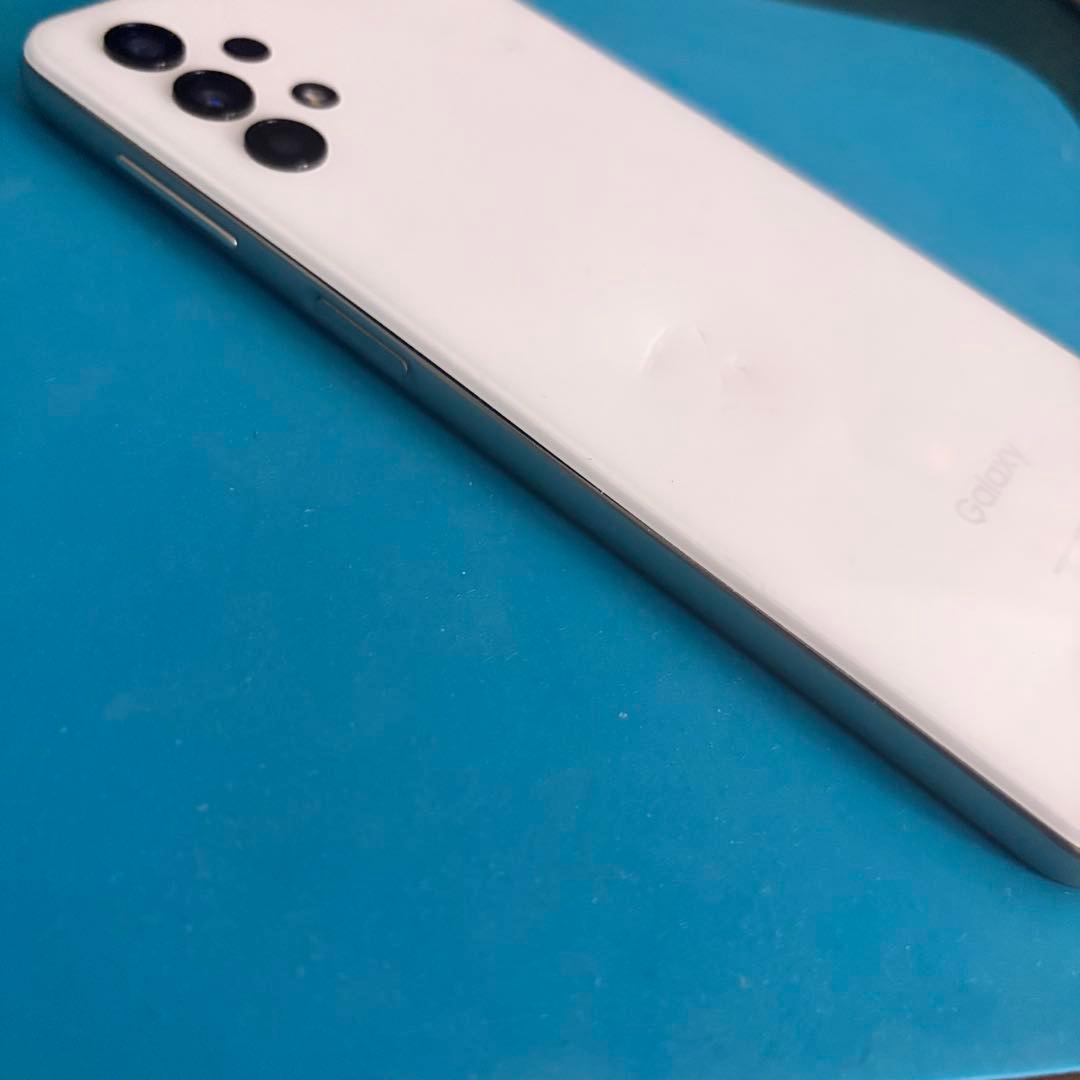 稼働品 Samsung Galaxy A32 5G ホワイト