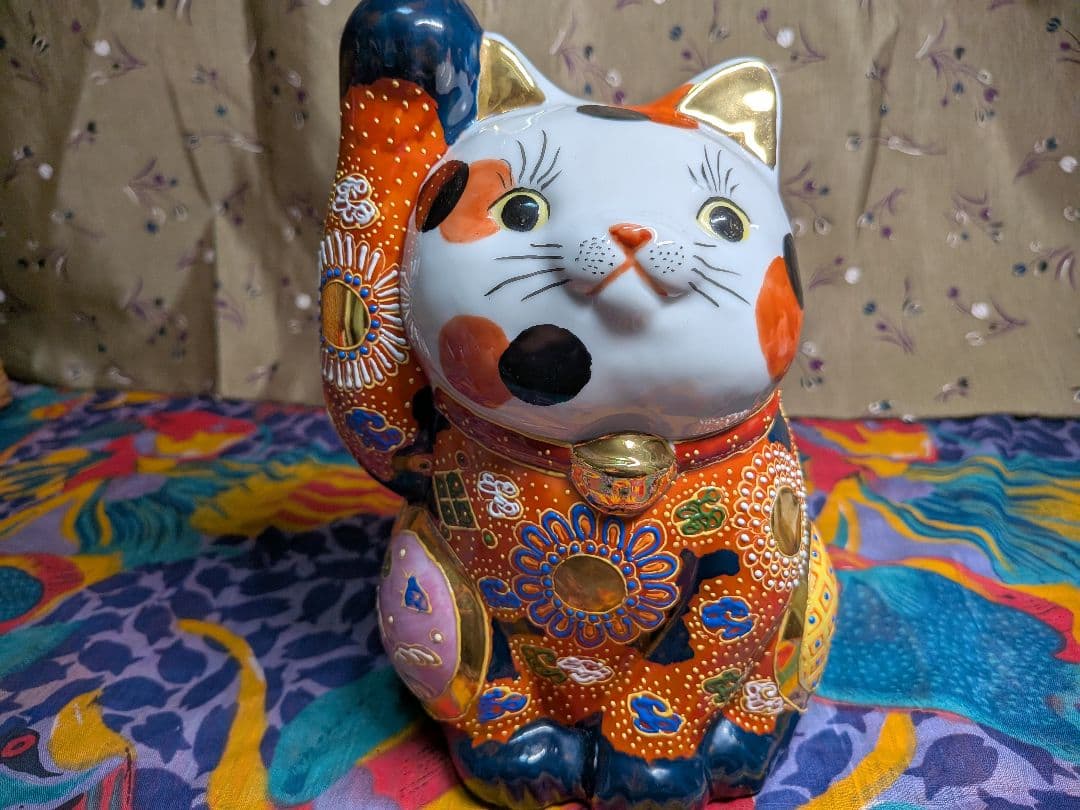 昭和レトロ九谷焼招き猫 色鮮やか縁起もの約23センチ