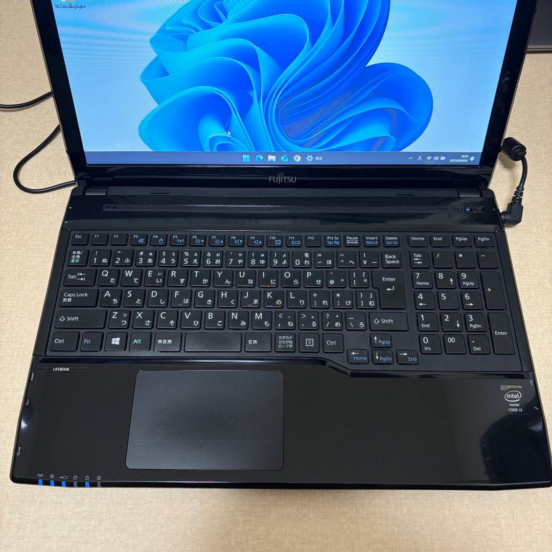Fujitsu Lifebook ブラックノートPC 美品