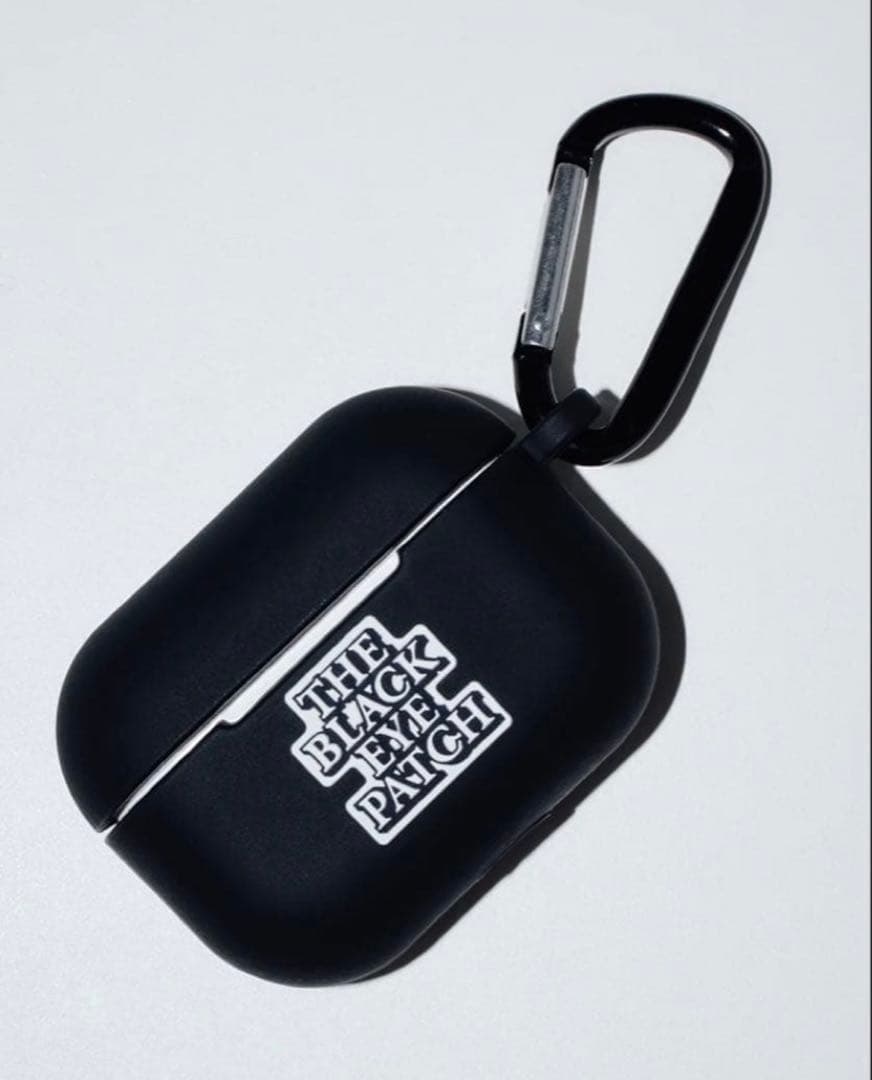 iPhoneアクセサリー black eye patch OG LABEL AirPods CASE