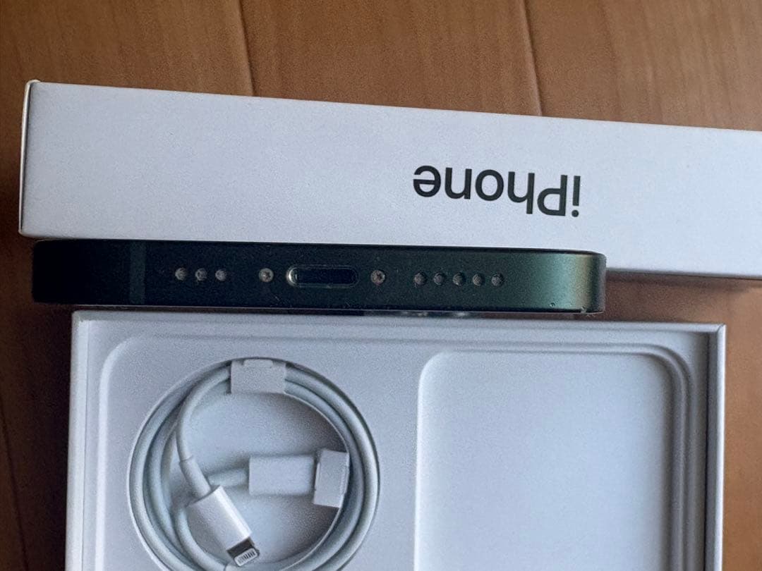 【美品】iPhone 13 グリーン 128GB SIMフリー