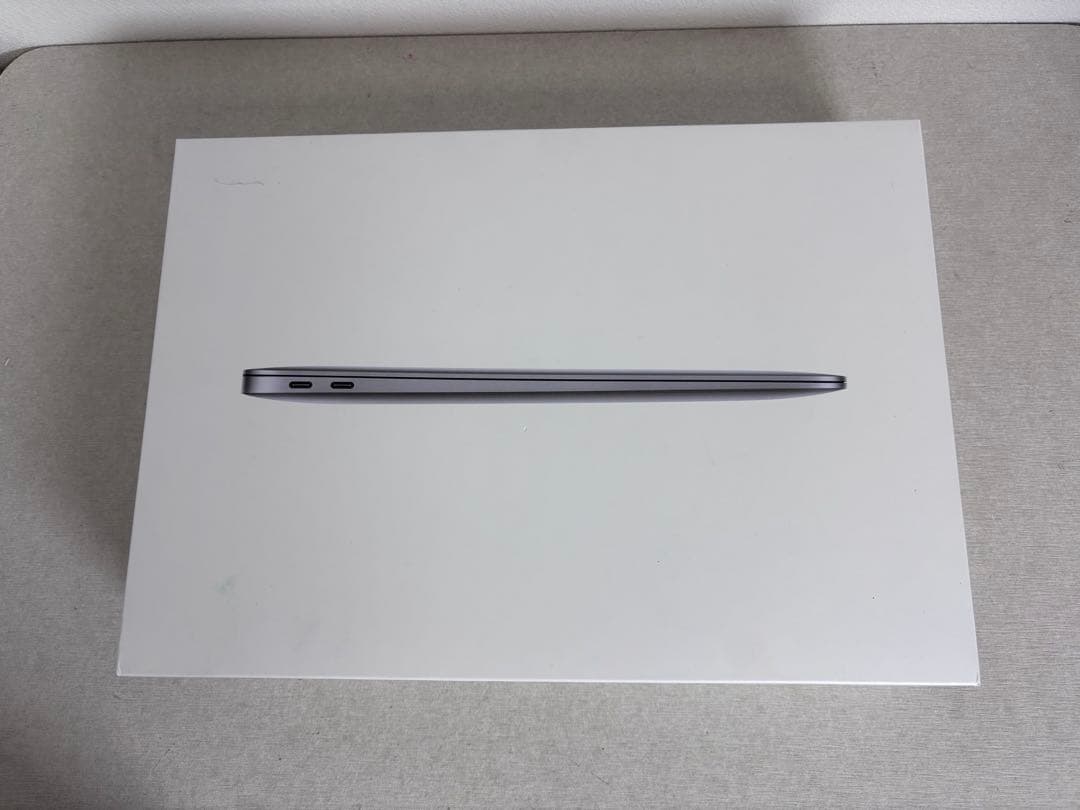 【極美品】MacBook Air M1チップ 8GB/256GB スペースグレイ