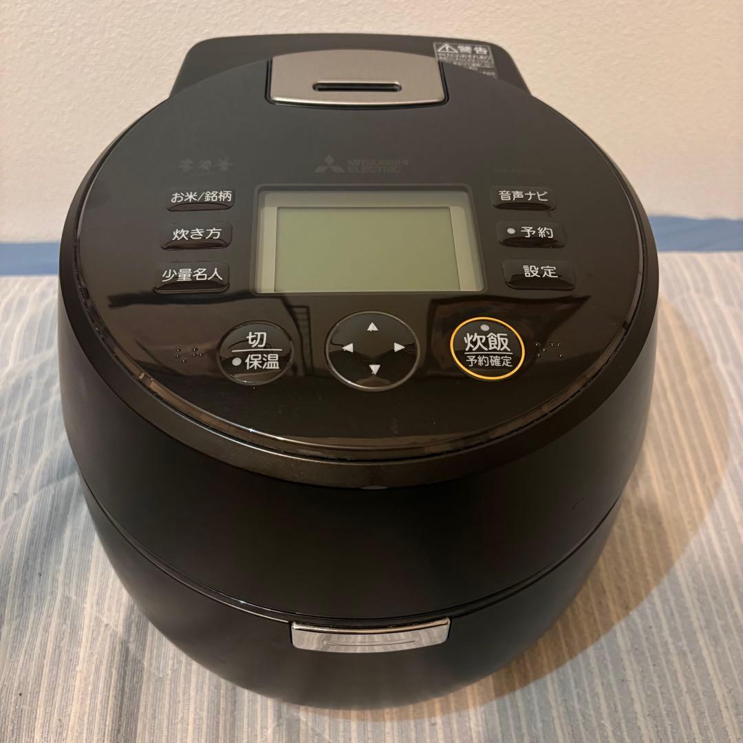 美品 三菱 IHジャー炊飯器 NJ-AWA10-B 本炭釜 黒真珠 5.5合
