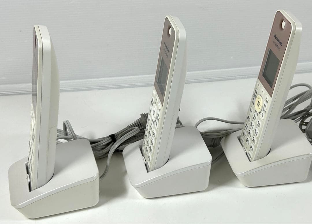 Panasonic KX-FKD508-W1 子機3台セット　充電台付き