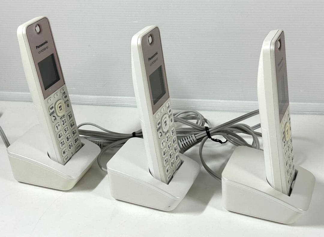 Panasonic KX-FKD508-W1 子機3台セット　充電台付き