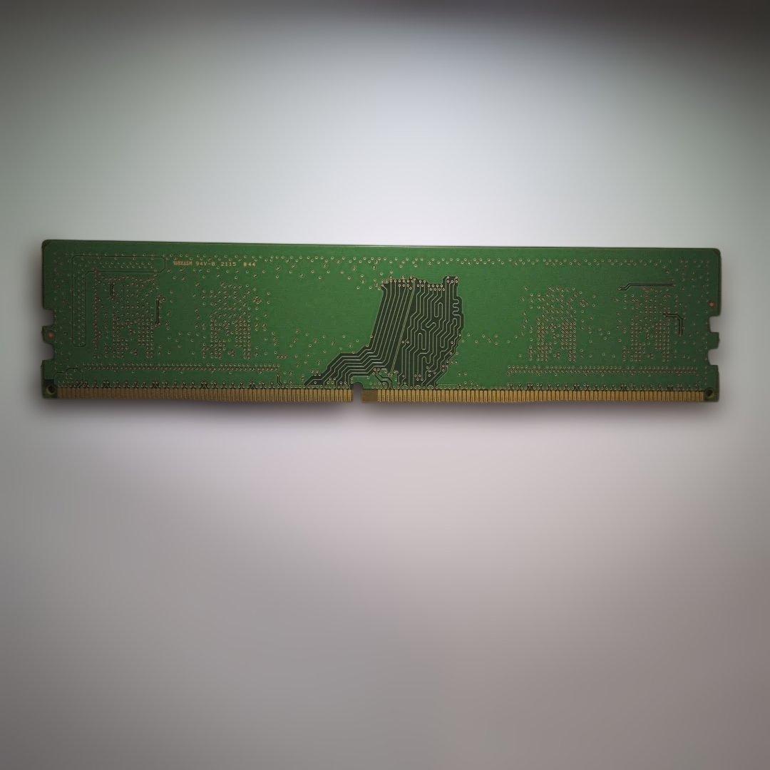 Samsung 8GB DDR4メモリ M378A1G44AB0-CWE
