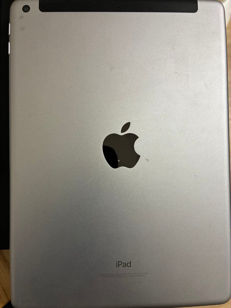 iPad第5世代3台＋iPad Air2 まとめ売り（計4台）
