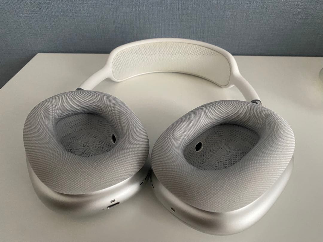 AirPods max シルバー