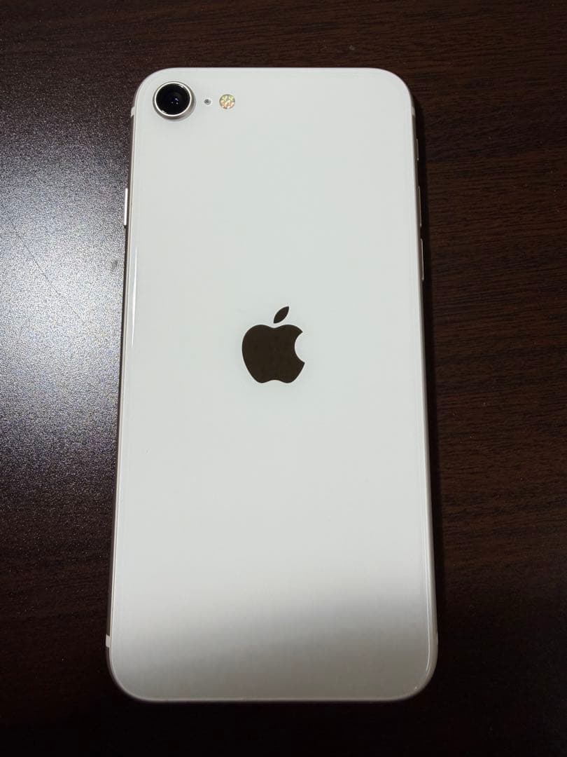 Apple iPhone SE (第3世代) ホワイト 箱付き