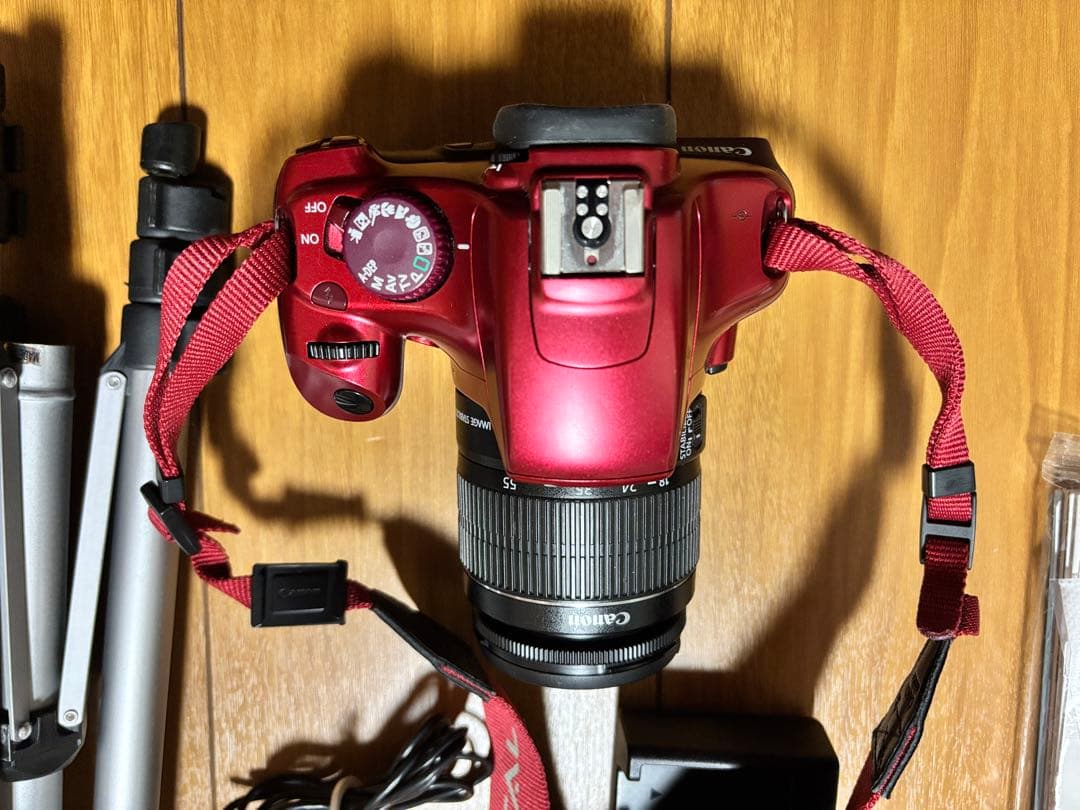 Canon EOS Kiss X50 レンズキット レッド デジタル一眼カメラ