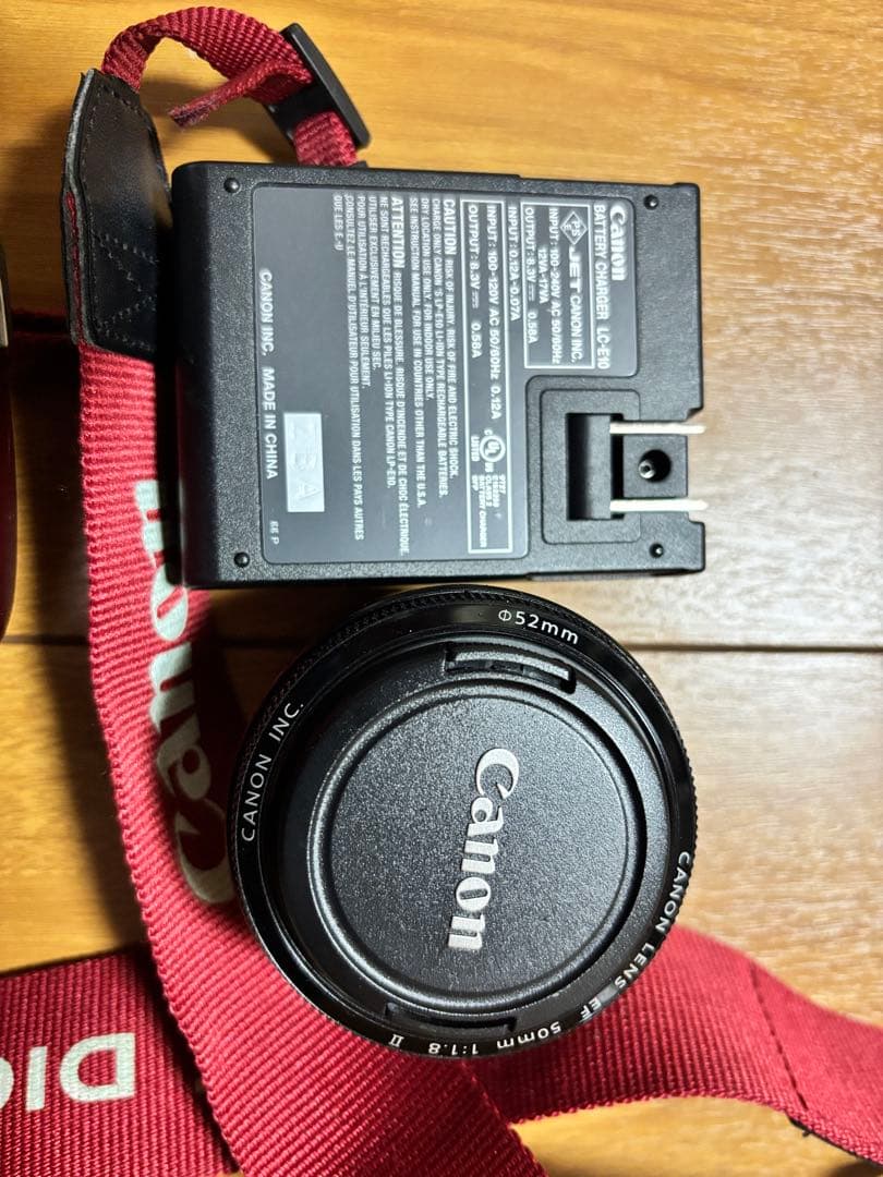 Canon EOS Kiss X50 レンズキット レッド デジタル一眼カメラ