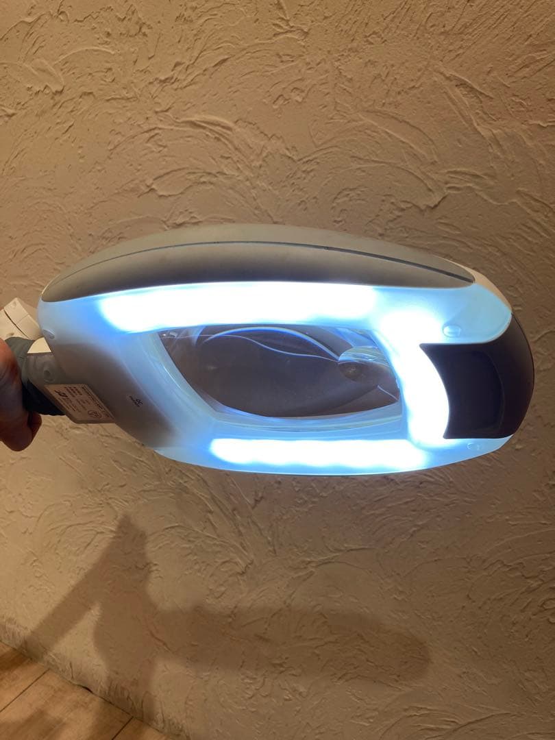 LEDライト　まつ毛　エクステ　拡大鏡　ネイル　アイケア　照明