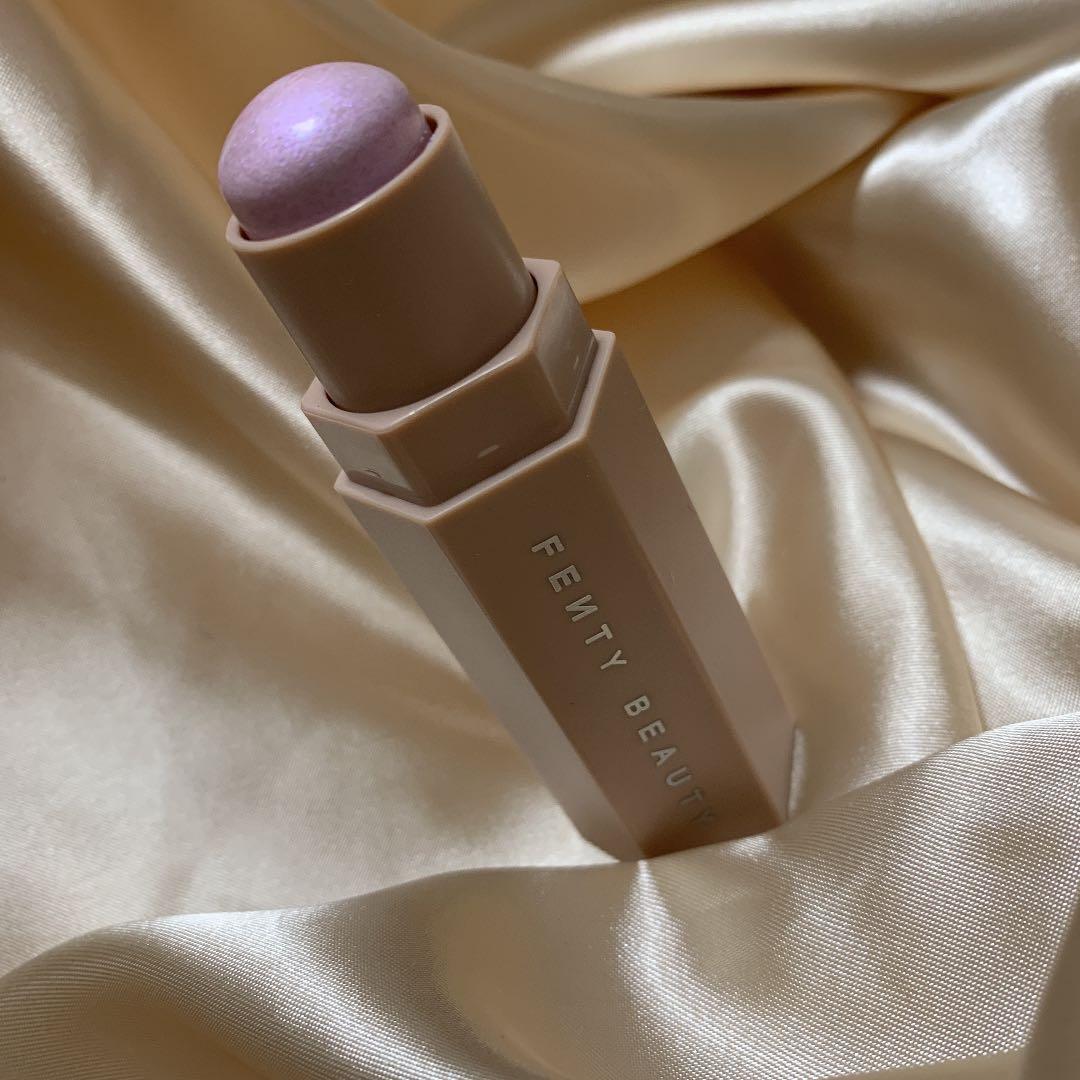 FENTY beauty ハイライト