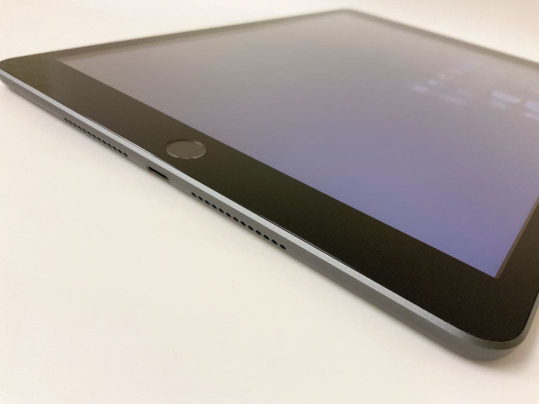 【超美品・BT95％】iPad 第8世代 32GB Cellularモデル