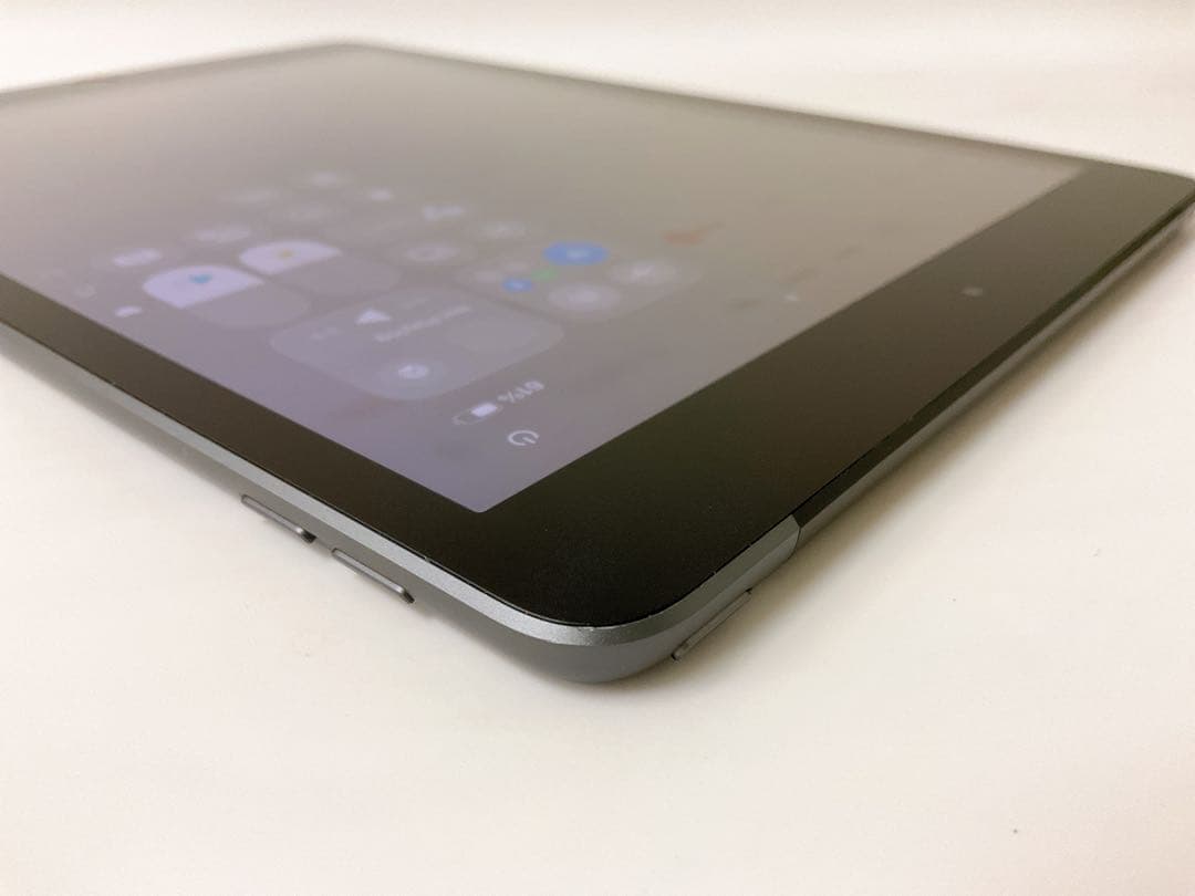 【超美品・BT95％】iPad 第8世代 32GB Cellularモデル