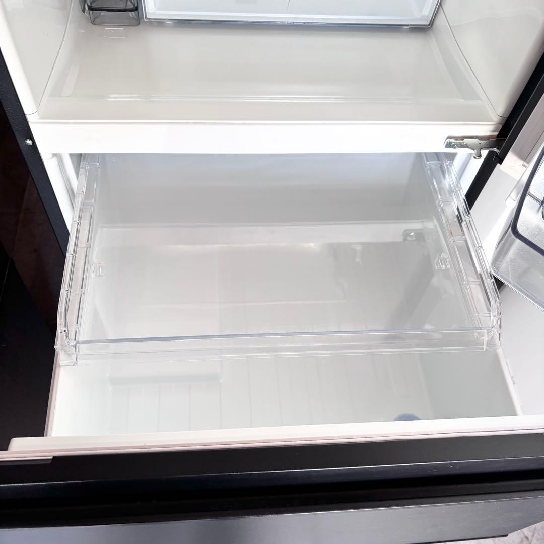 冷蔵庫　高年式　2024年製　TOSHIBA 326L