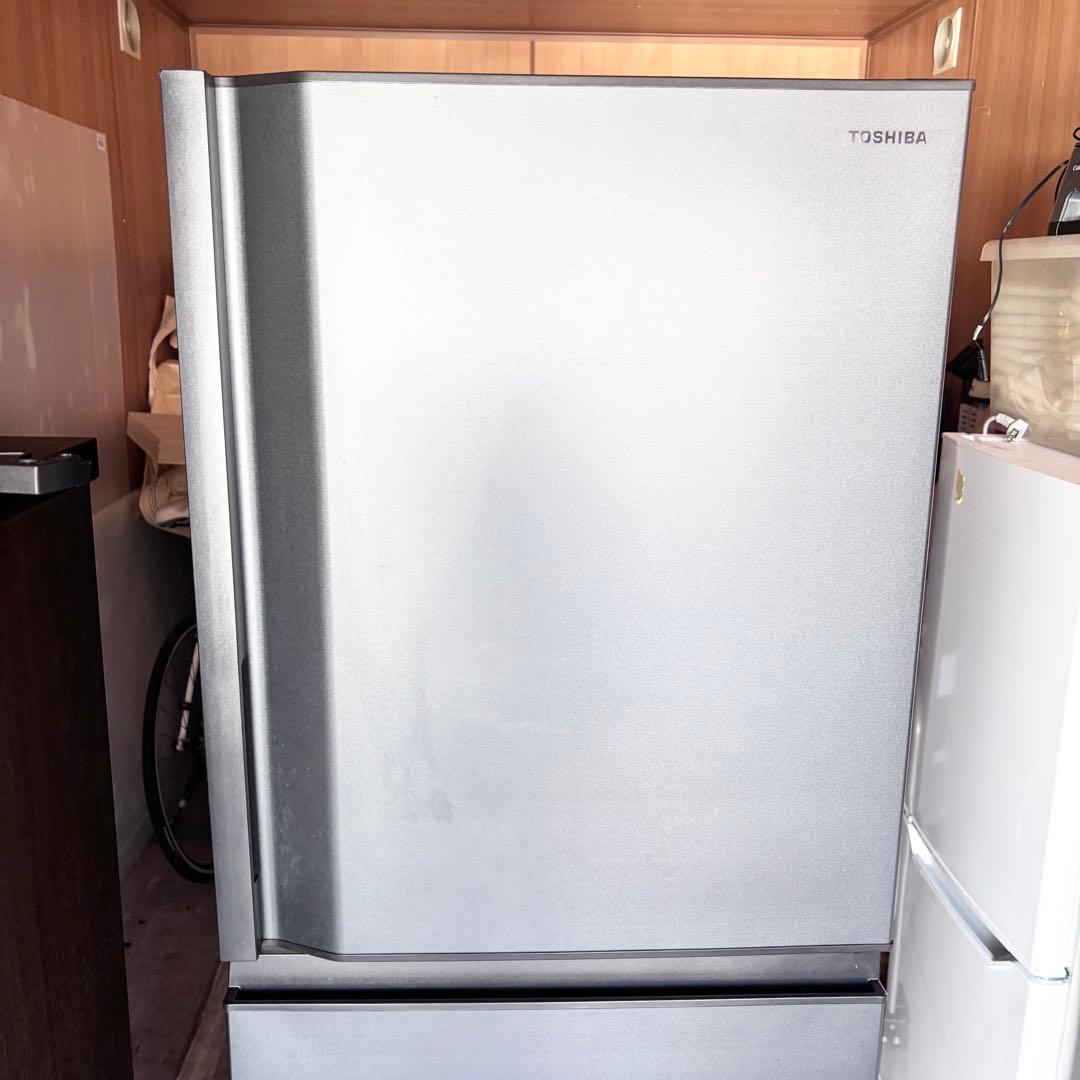 冷蔵庫　高年式　2024年製　TOSHIBA 326L