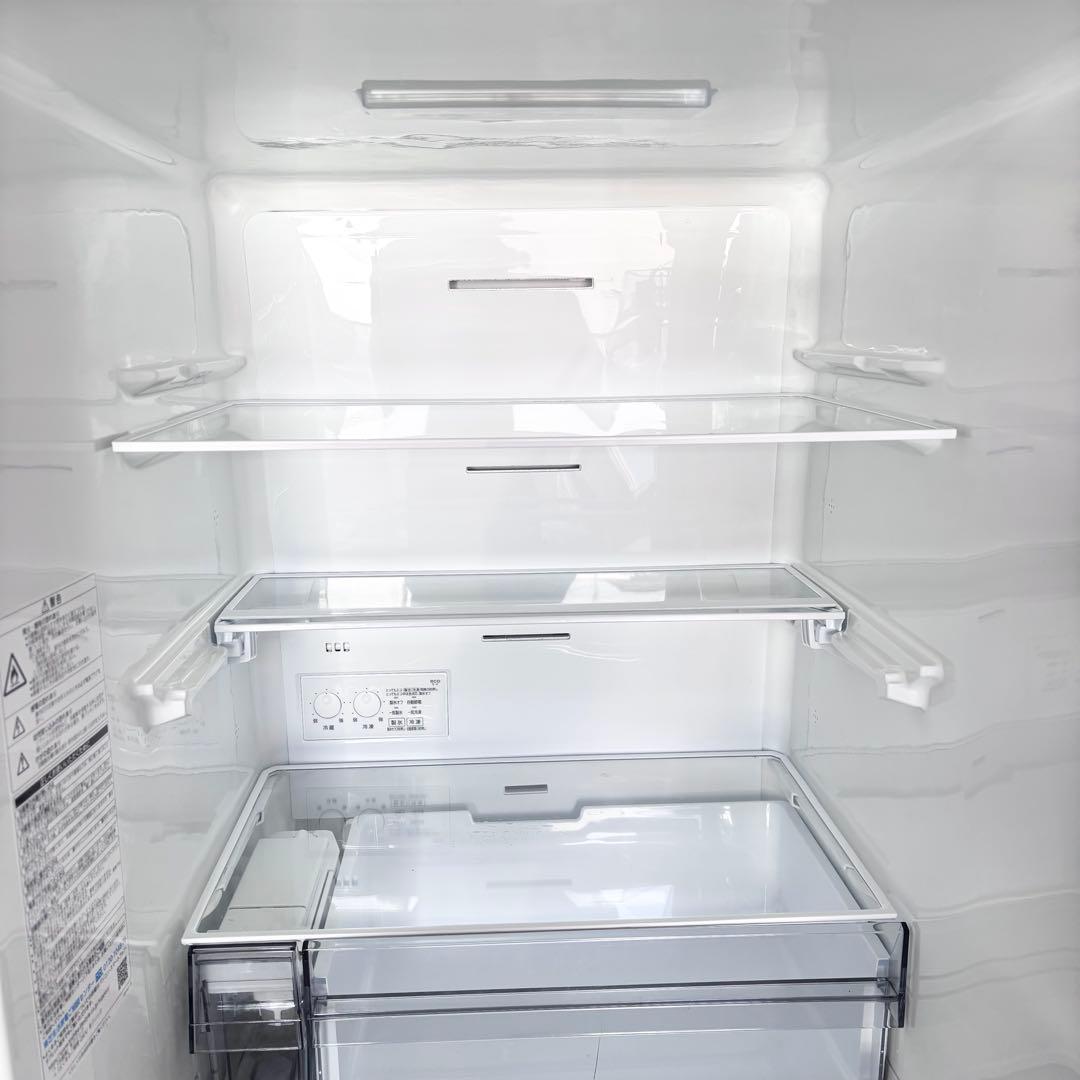 冷蔵庫　高年式　2024年製　TOSHIBA 326L