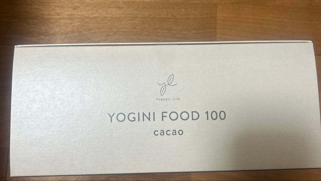 水素美人プレミアム と、YOGINI FOOD（ココア）