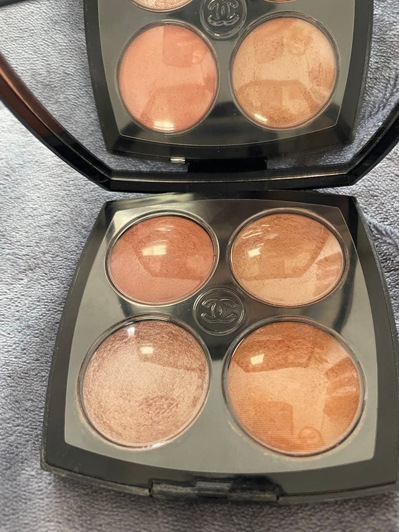 CHANEL シャネル ジュー ドゥ ルミエール 4色アイシャドウ&ハイライター