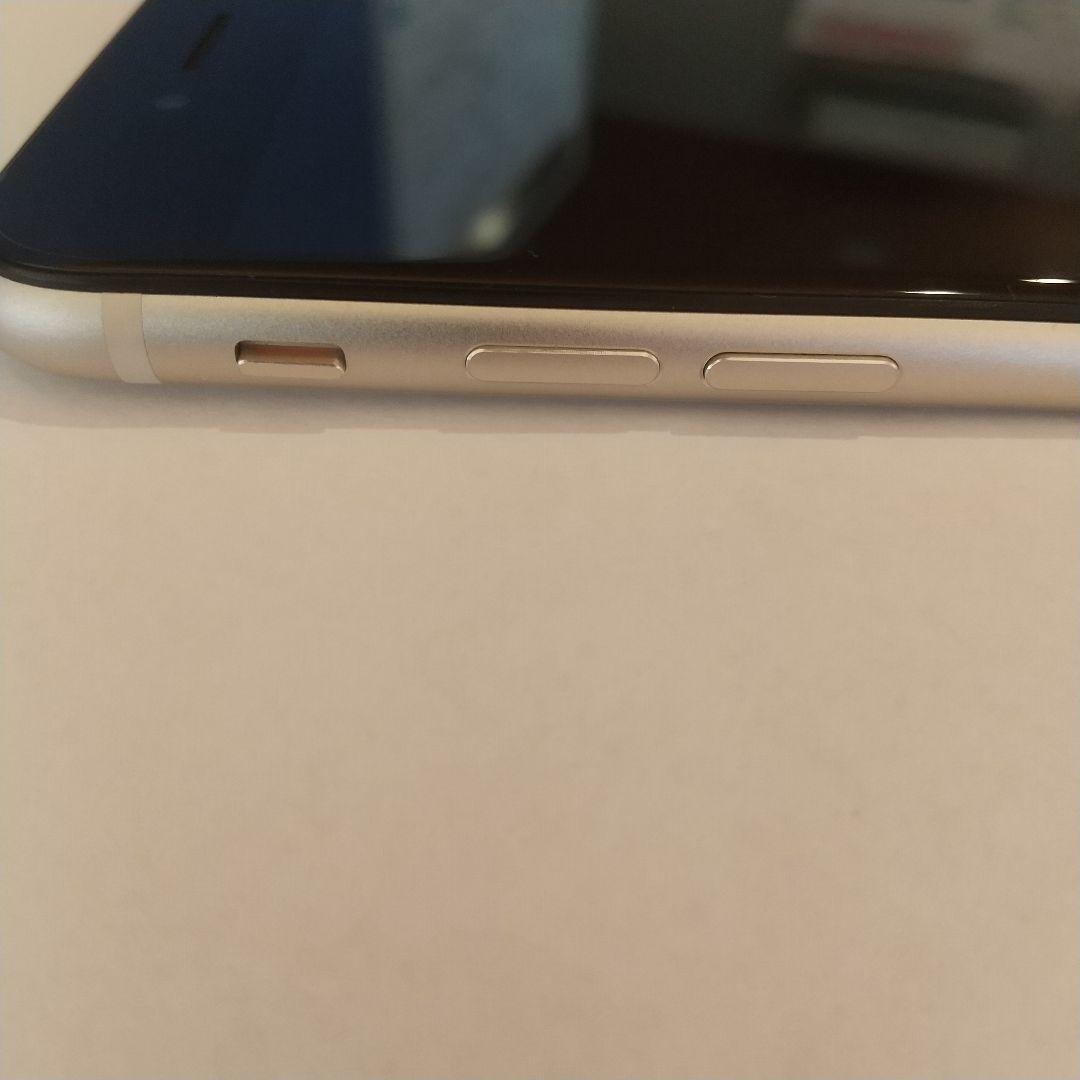 iPhone SE3 128Gb SIMフリー スターライト　白色　604071