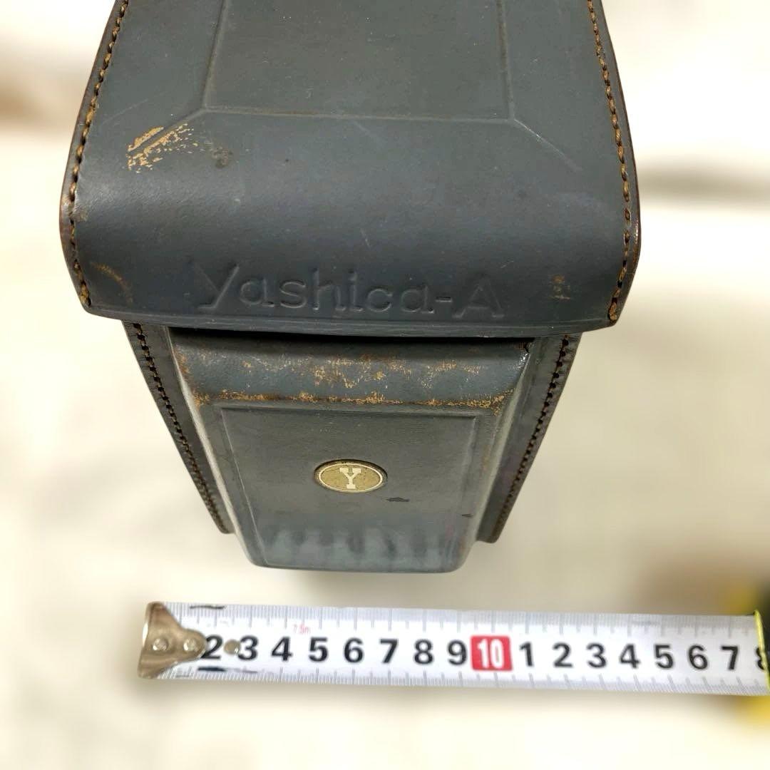 L-32 Yashica-A 二眼レフカメラ ジャンク　アンティーク雑貨　工芸品